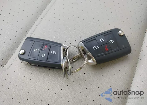 2017 Volkswagen Golf Tsi S 4-Door/Tsi Se 4-Door/Tsi Sel 4-Door/Tsi Wolfsburg Edition 4-Door z USA, uszkodzony, nr VIN 3VW217AU6HM029878